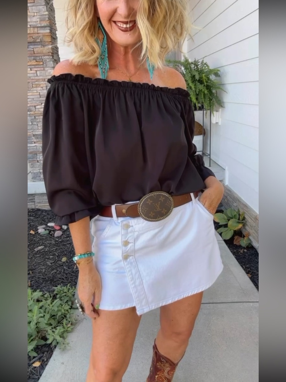 White Asymmetrical Mini Skirt - Picture 7 of 13